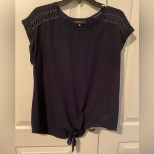 Fortune + Ivy Tabitha Crochet Detail Tie Front Navy Blue Blouse Size M